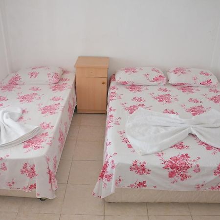 Temel Motel Авса Адасі Екстер'єр фото